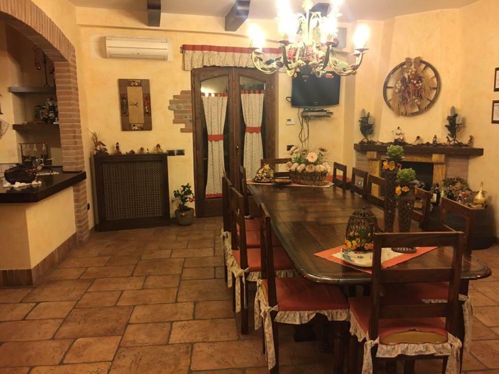 Вілла Happy House Vesuvio San Giuseppe Vesuviano Екстер'єр фото